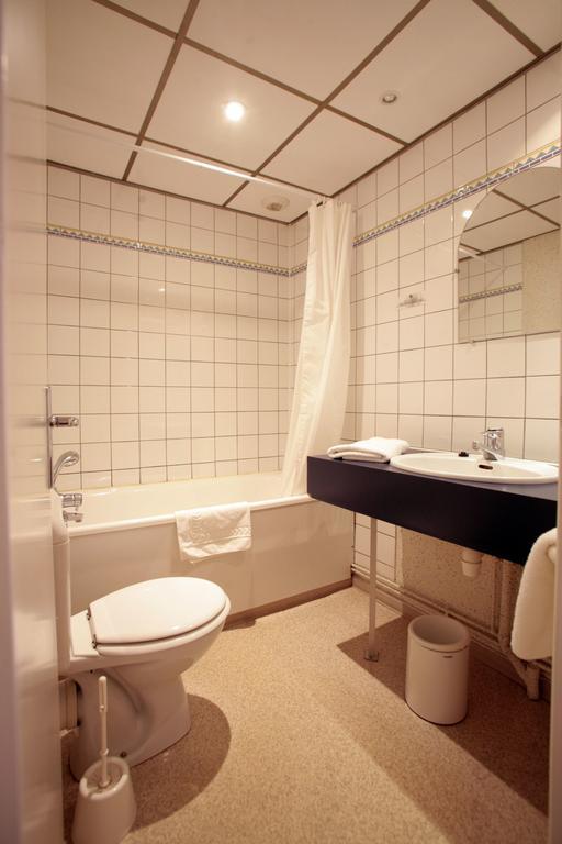 Hotel Restaurant L'Hirondelle Дюнкерк Номер фото